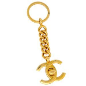 Chanel Gold Key Holder Bag Charm CC Turnlock Small Good